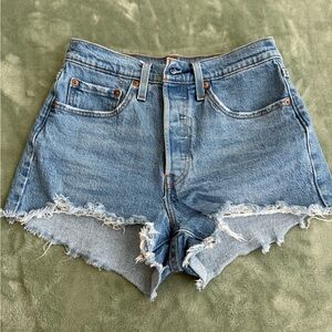 Women’s Levi 501 Denim Cutoff Shorts